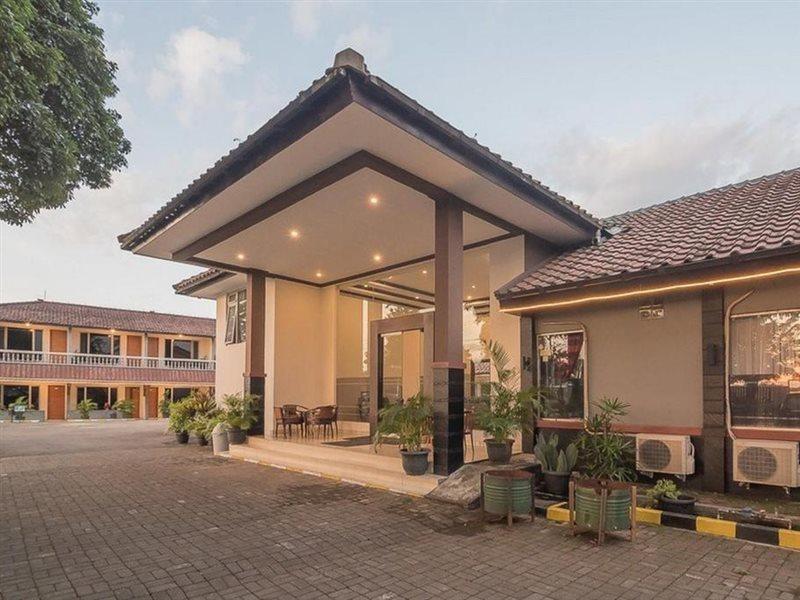Reddoorz Near Alun Alun Subang Hotel Eksteriør billede