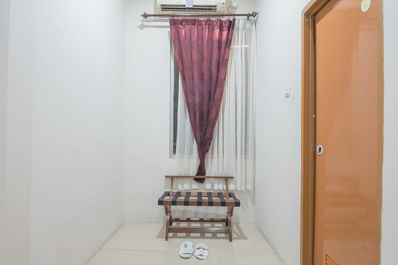 Reddoorz Near Alun Alun Subang Hotel Eksteriør billede