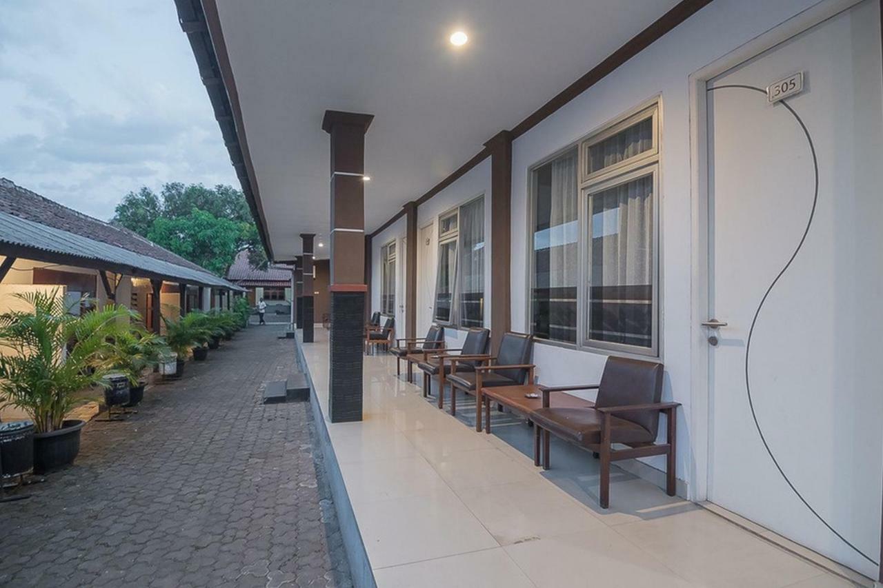 Reddoorz Near Alun Alun Subang Hotel Eksteriør billede