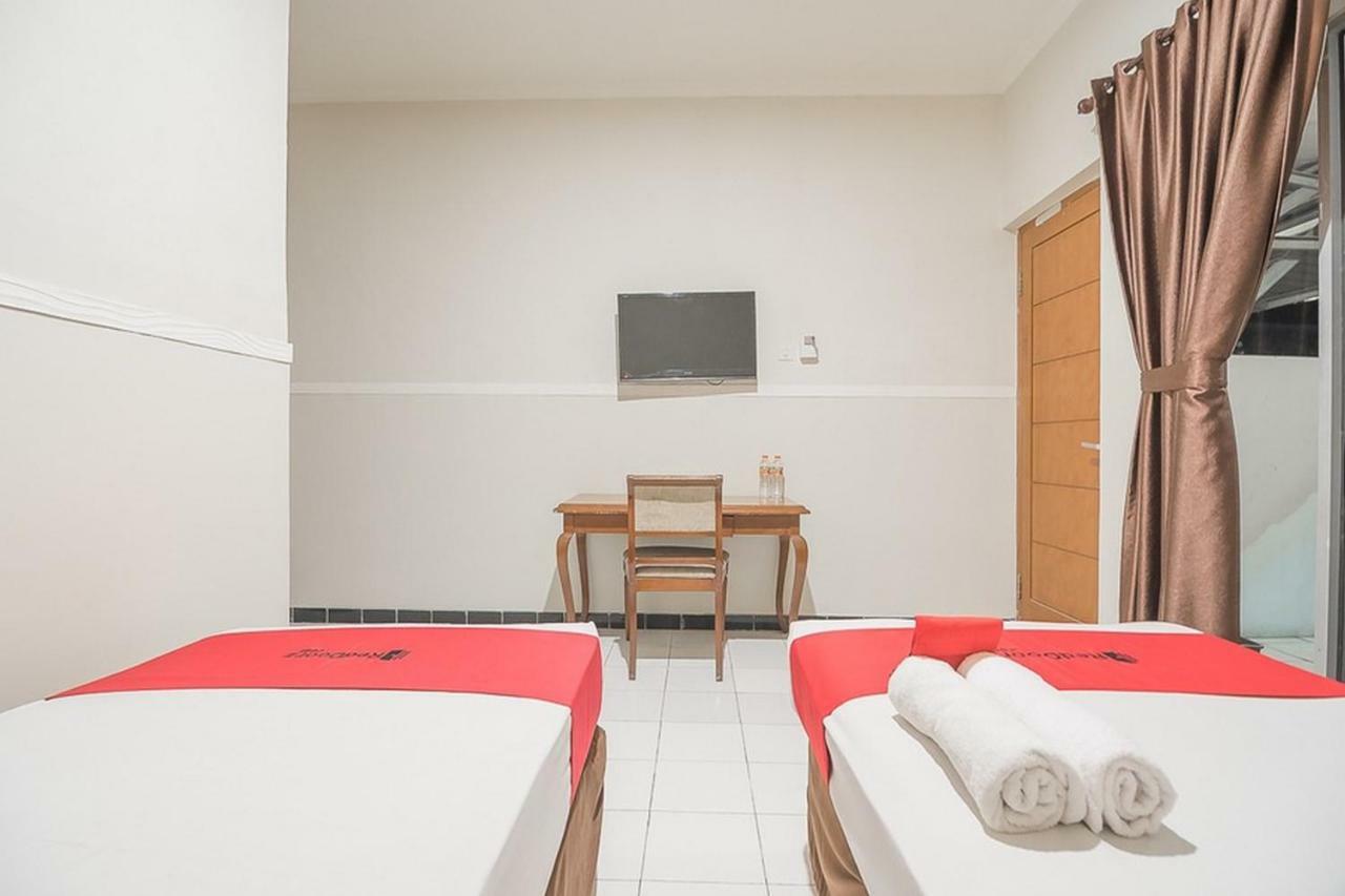 Reddoorz Near Alun Alun Subang Hotel Eksteriør billede